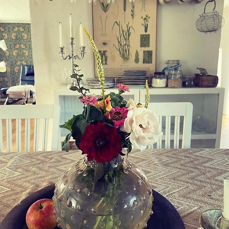 Ruth & Iris Farmhouse Nässjö エクステリア 写真